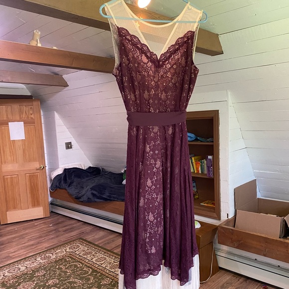 LC Lauren Conrad Runway Lace dress - Picture 3 of 8